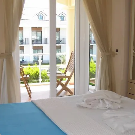 Sunset Beach Club Oyster 07